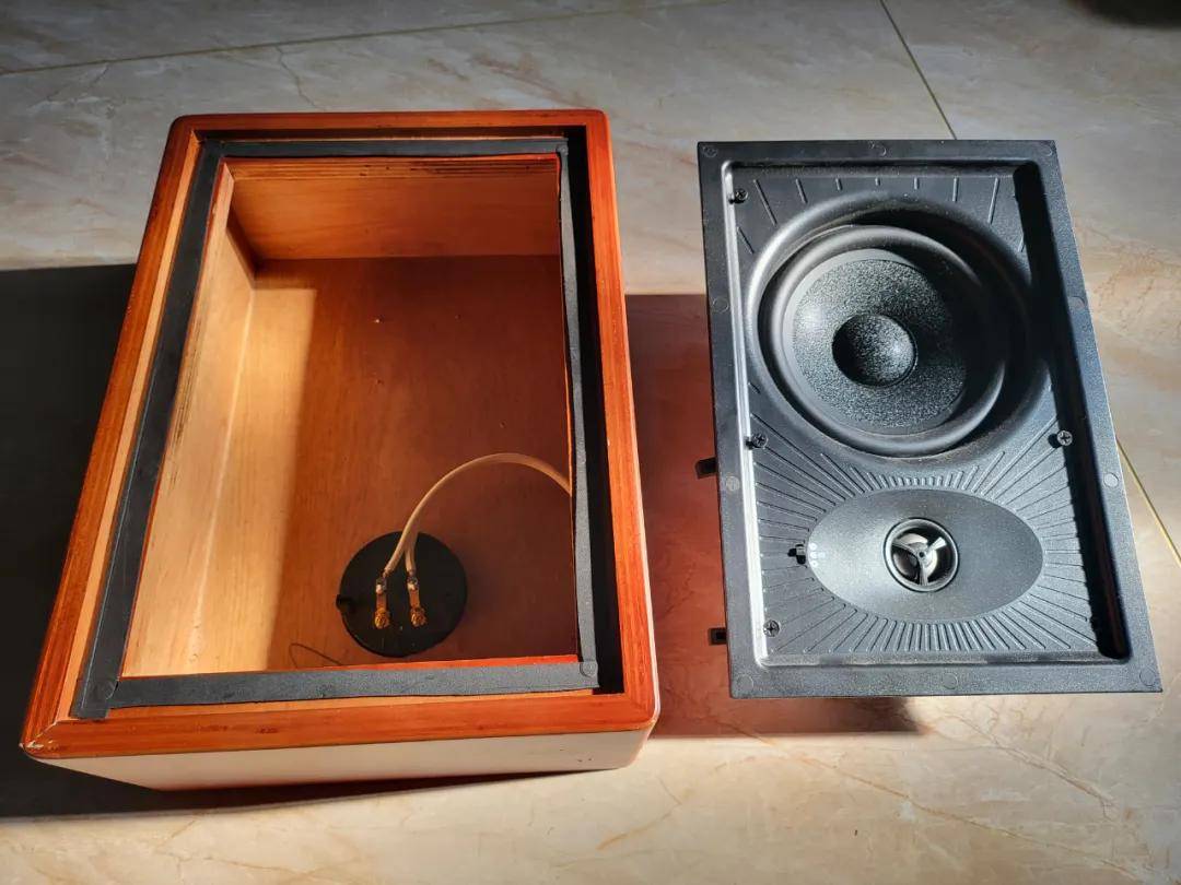入墙音箱、吸顶喇叭能当外摆音箱用吗?家庭影院十万个为什么 入墙音箱、吸顶喇叭能当外摆音箱用吗?家庭影院十万个为什么