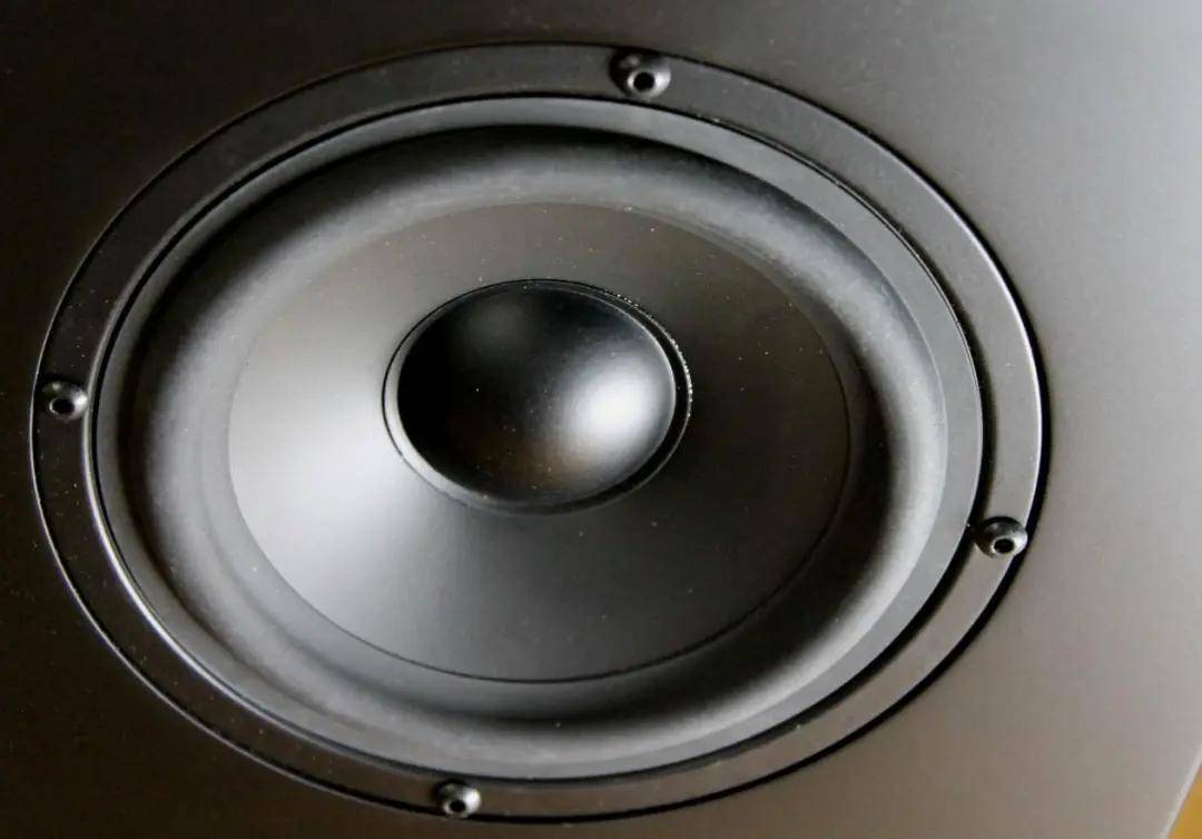超薄音箱只要两千？Viator Sound M系列音箱和SUB12低音炮评测