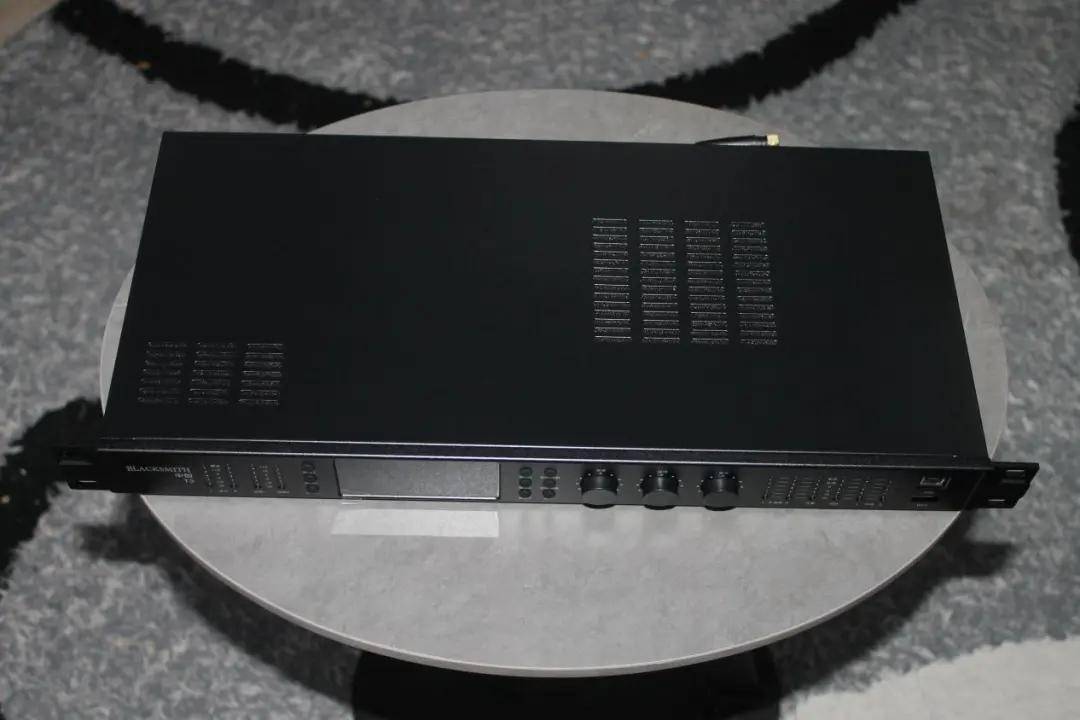 什么?卡拉OK效果器进化成这样了?中创T3试用 什么?卡拉OK效果器进化成这样了?中创T3试用
