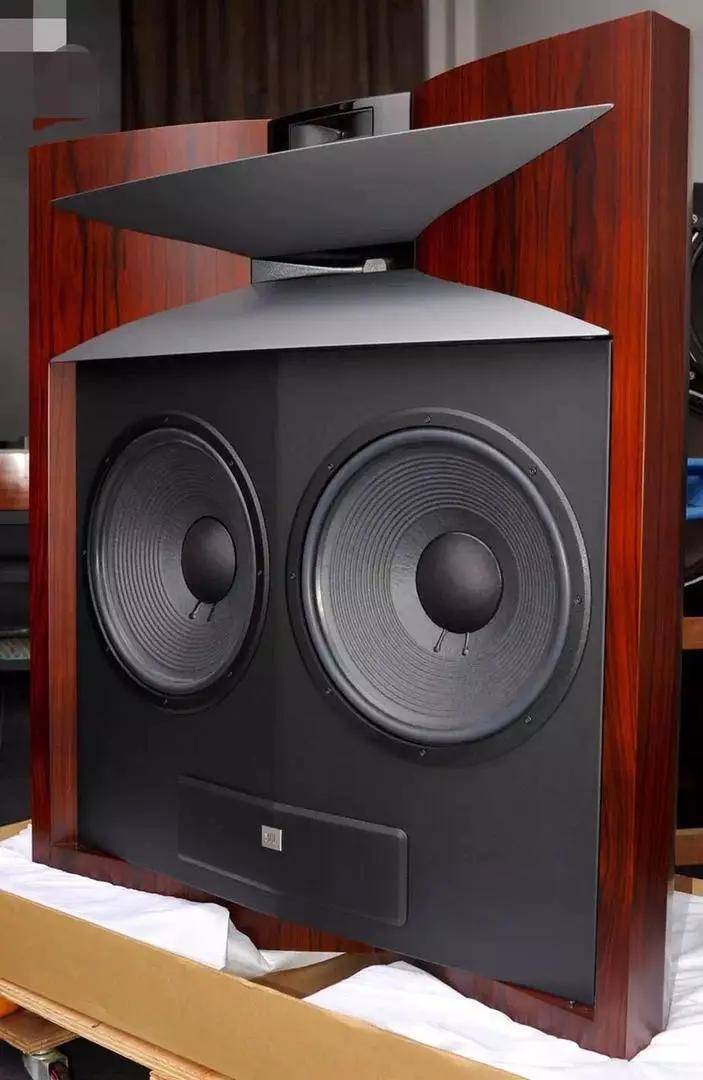 避坑!几个反常识的家庭影院音箱选购技巧 避坑!几个反常识的家庭影院音箱选购技巧