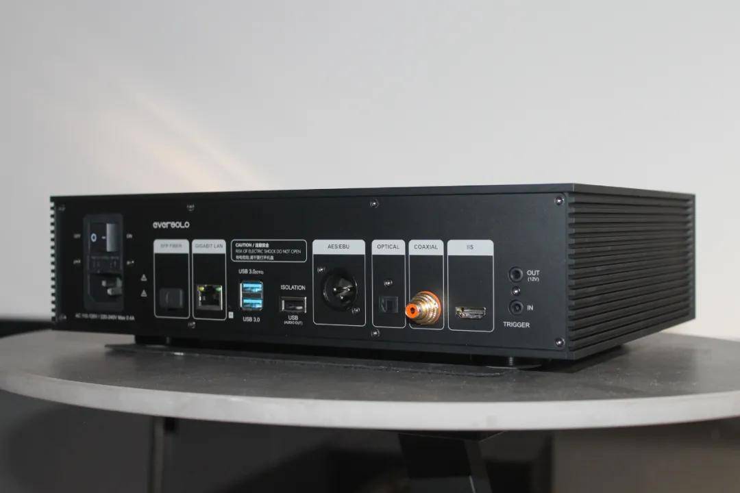 像手机一样好用，还带自动房间校正的数字转盘你见过么？