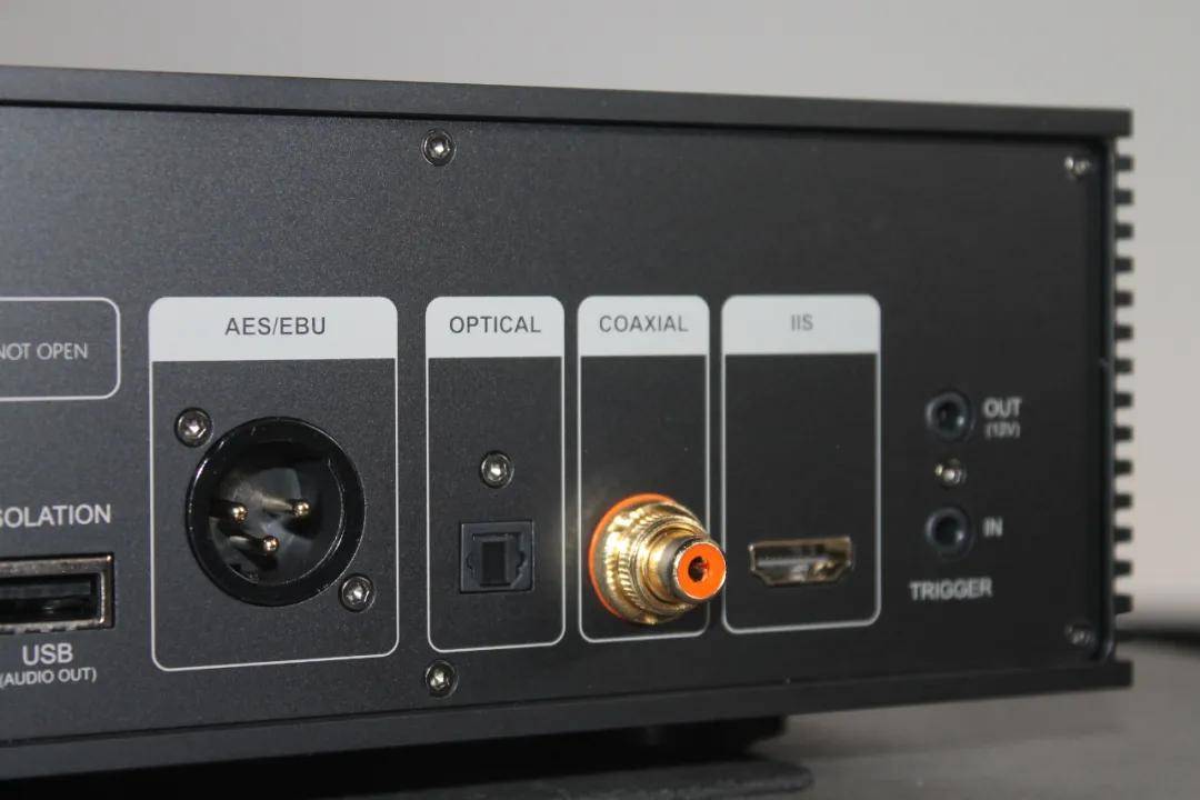 像手机一样好用，还带自动房间校正的数字转盘你见过么？