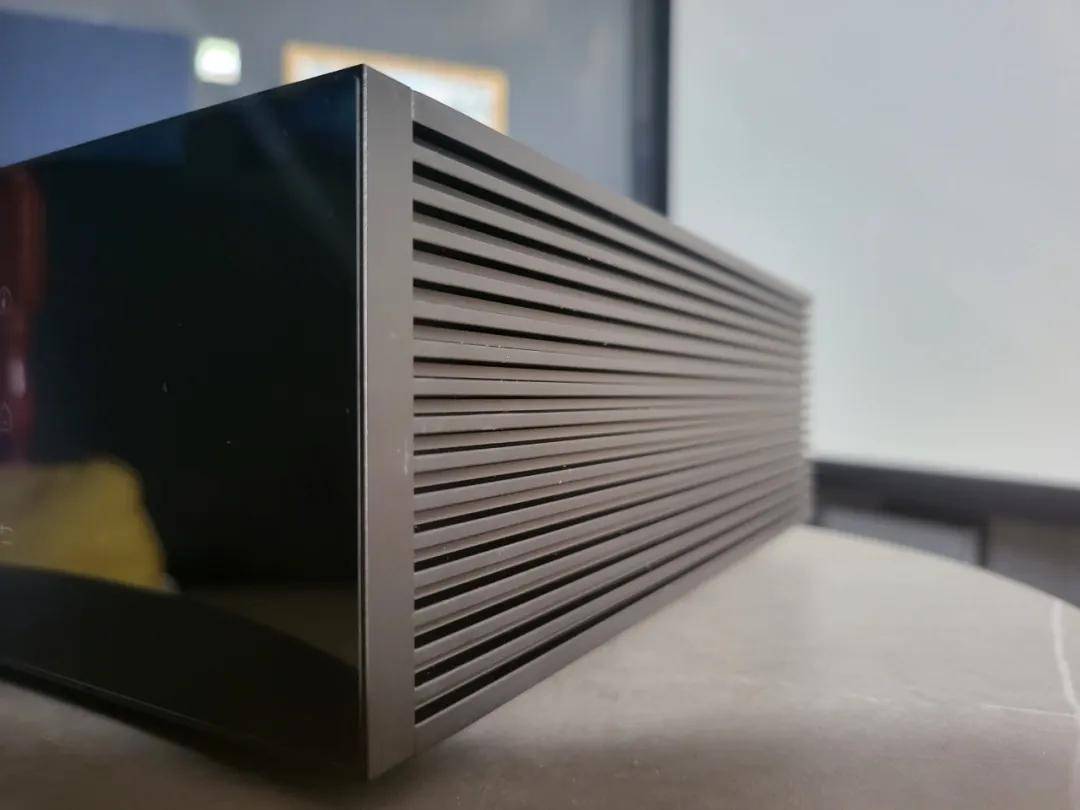 像手机一样好用，还带自动房间校正的数字转盘你见过么？