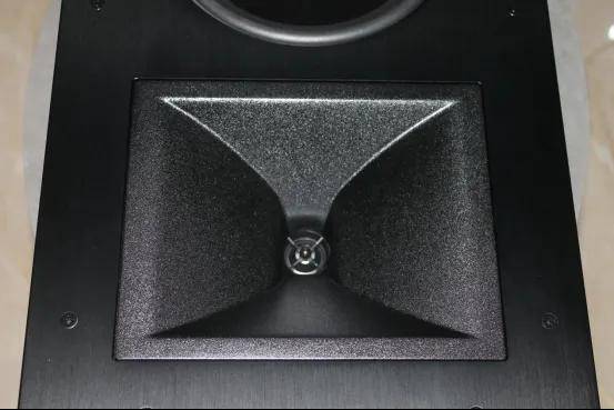 小蜗牛也玩大音箱?18寸巨炮是什么体验?蜗牛音响X系列试用(上) 小蜗牛也玩大音箱?18寸巨炮是什么体验?蜗牛音响X系列试用(上)