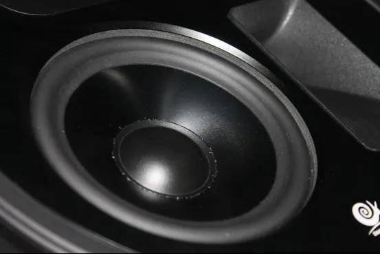 小蜗牛也玩大音箱?18寸巨炮是什么体验?蜗牛音响X系列试用(上) 小蜗牛也玩大音箱?18寸巨炮是什么体验?蜗牛音响X系列试用(上)