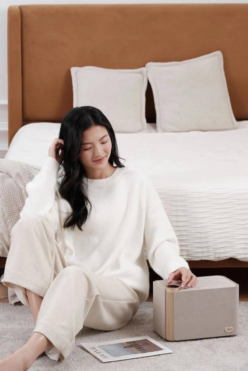 知乎70W+热议：为什么老烧友只用蔡琴试音，却不用邓丽君?