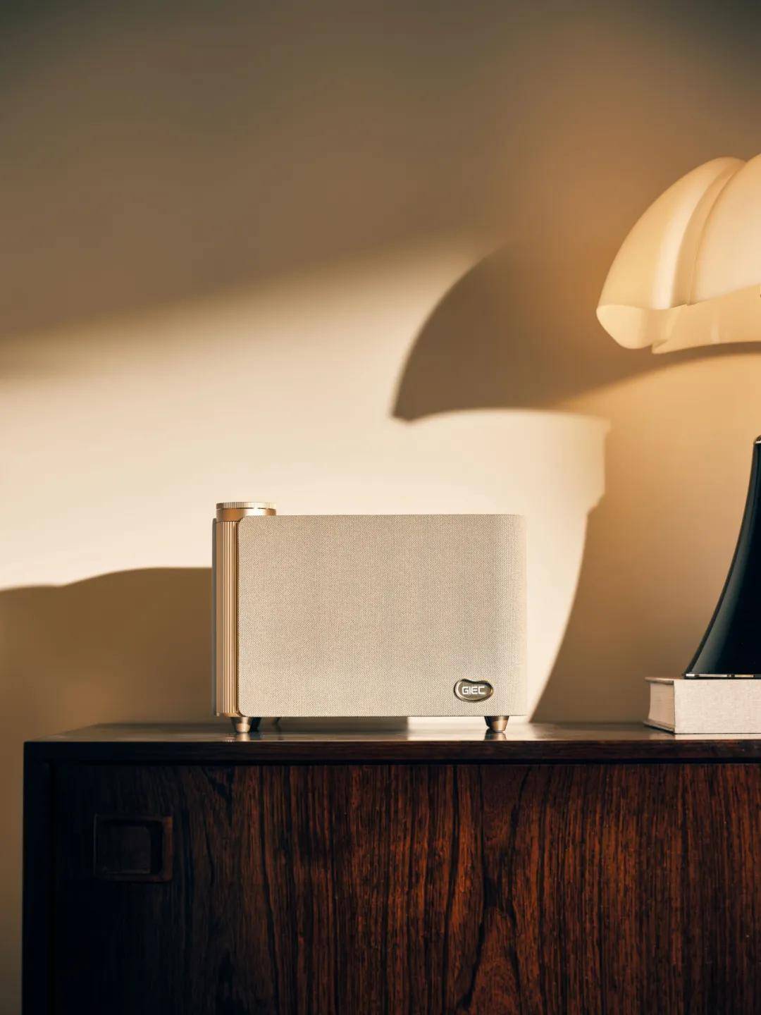 载誉归来!深度拆解杰科Q30全景声无线音箱斩获GAS 2026“产品创新大奖”背后的硬核底气 载誉归来!深度拆解杰科Q30全景声无线音箱斩获GAS 2026“产品创新大奖”背后的硬核底气