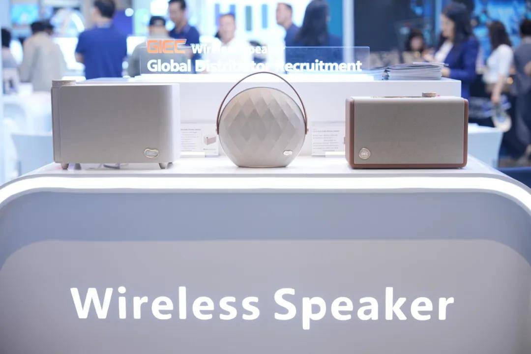 挤爆试听房！杰科Wi-Fi音箱家族亮相香港电子展，极致沉浸感征服全场 