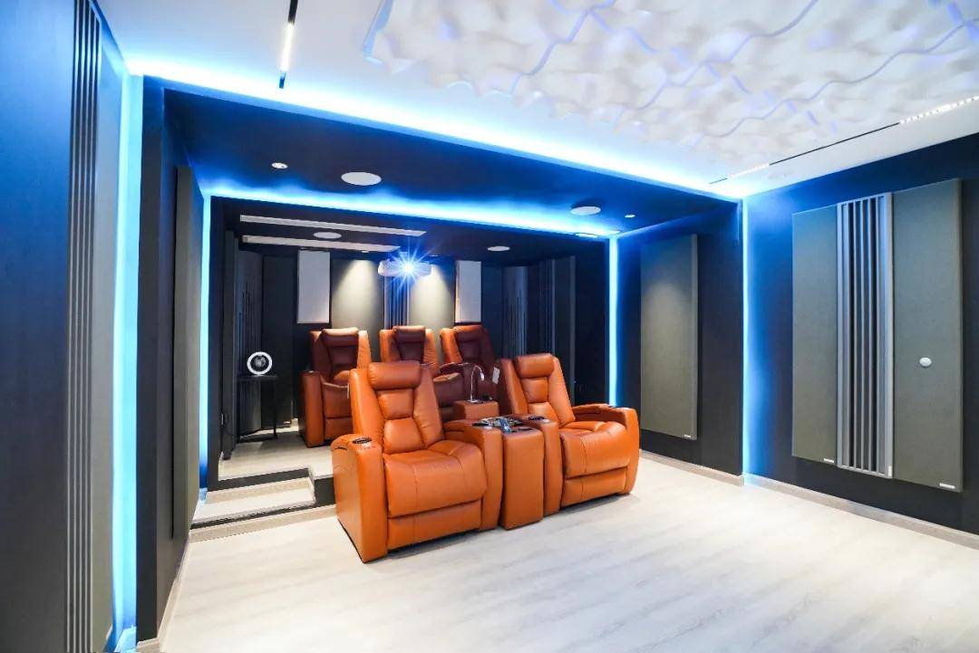 投影有色边怎么办？爱普生、索尼、JVC投影机必备三色面板对齐教程（附隐藏技巧）