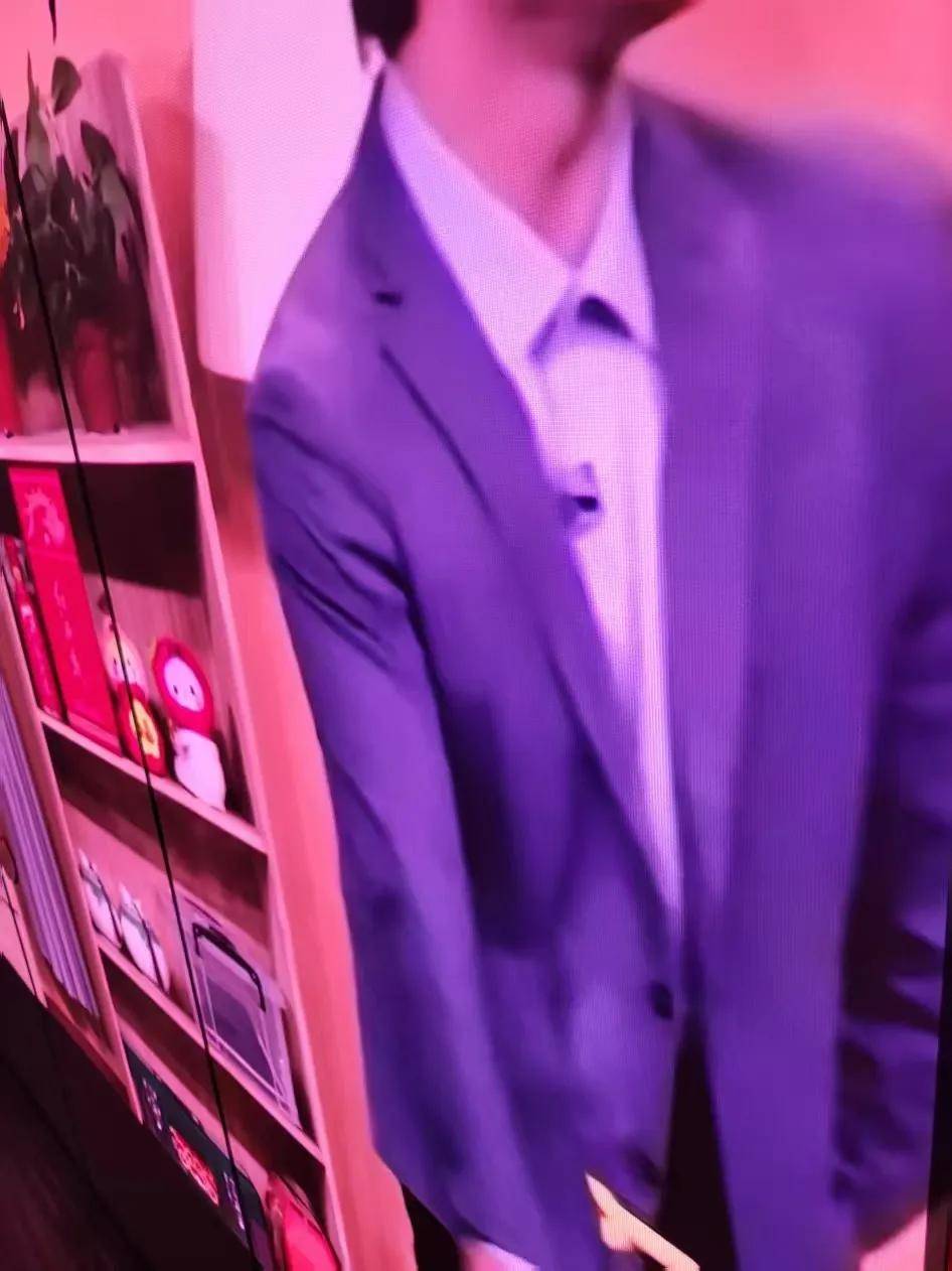 世界上有“0色差”的投影机吗？三色激光投影仪有多强？