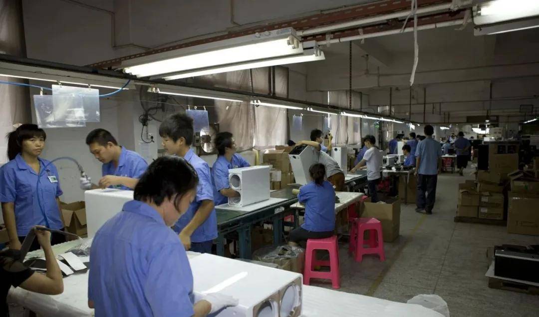 世界上有“0色差”的投影机吗？三色激光投影仪有多强？