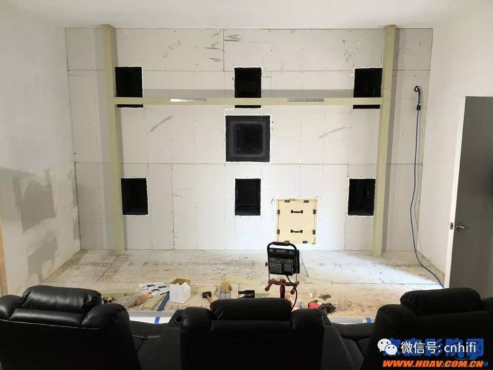 国外烧友的“炮墙”全景声家庭影院 