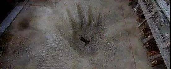 低音炮还可以叠起来用？什么是低音阵列？