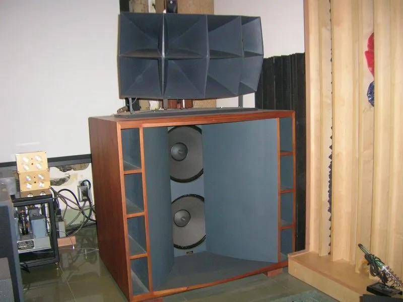 音箱的秘密，各种音箱设计，你知道几个？ 哪种最好？