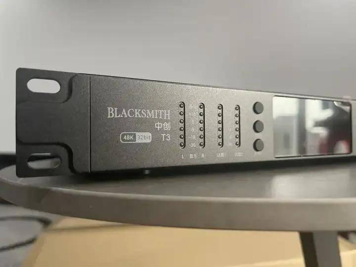 卡拉OK也HiFi？高清版中创T3效果器试用评测 