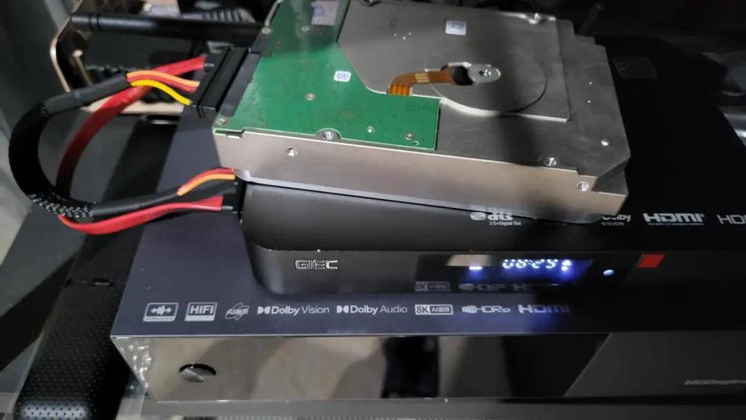8GB+64GB，双HDMI音画分离，杰科新款8K智能播放器G800试用评测 